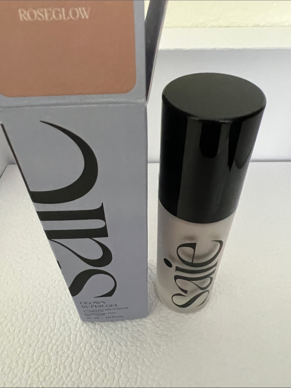 Saie Glowy Super Gel in Roseglow